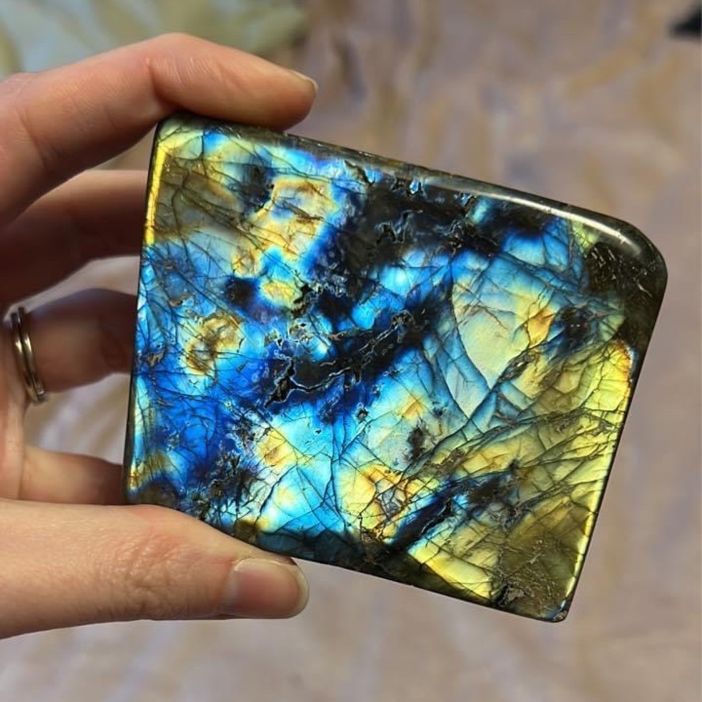 Labradorite freeform 🫠✨